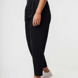Hose mit hohem Bund und Bundfalten NEHA